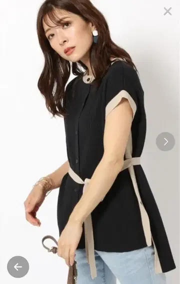 밴야드 스톰 슬리브리스 배색 니트 사이즈 0