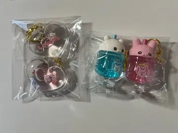 러브이즈 둥실둥실 키링
