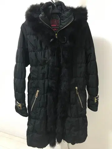이탈리아제 브랜드 다운 코트 하자품 초특가