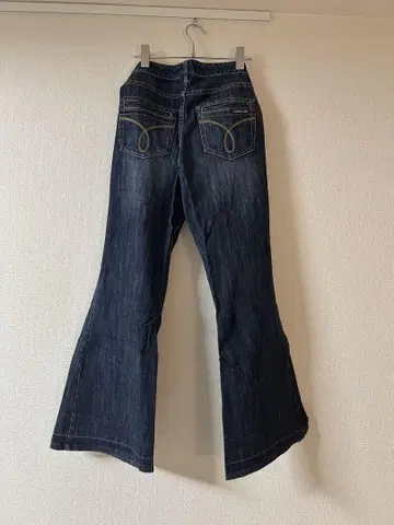 Calvin Klein 부츠컷 데님