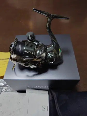 새상품급 SHIMANO 스텔라 22 Stella C2500S