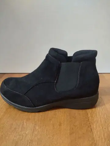 새상품 아토리 에 오카다 5E 사이드 밴딩 부츠 24.5cm 디노스