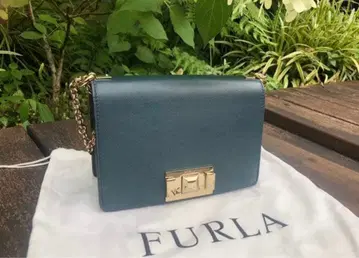 새상품 훌라 숄더백 FURLA 그린