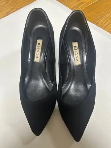 다이애나 스웨이드 스틸레토 펌프스 블랙 22.5cm