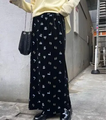 차오패닉 티피 벨로아 꽃무늬 스커트