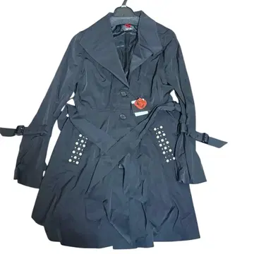 다투라 트렌치코트