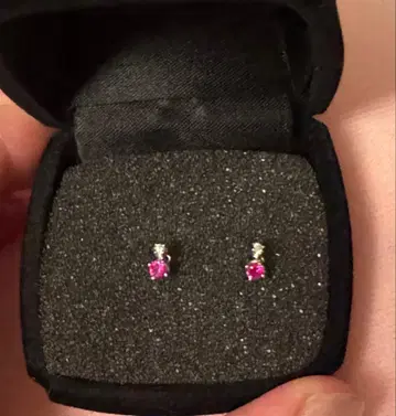 반돔 귀걸이 보증서 포함