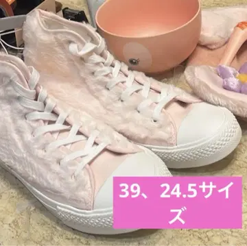 새상품 더피 프렌즈 홍콩 디즈니 리나벨 스니커즈