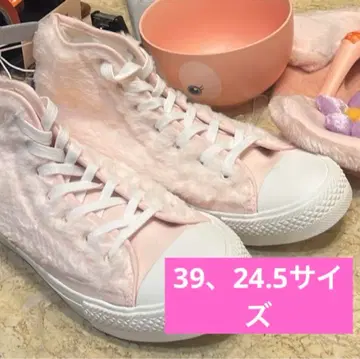 새상품 더피 프렌즈 홍콩 디즈니 리나벨 스니커즈