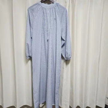 AnneCoquine 자수 밴드 카라 원피스