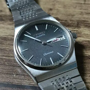 1980년대 빈티지 SEIKO CHRONOS 블랙 다이얼 새상품급