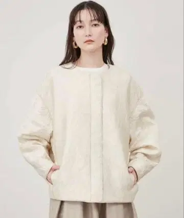 Mila Owen 팽창 자카드 코쿤 블루종