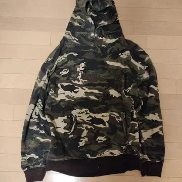 카모플라쥬 후드 부착 후드티