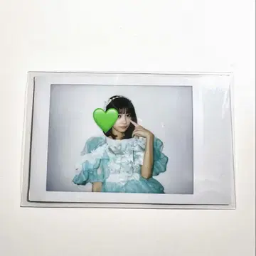 CUTIE STREET 이타쿠라 카나 촬영 폴라로이드