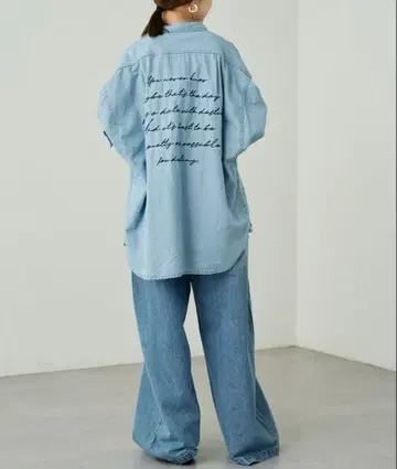 LOUNGEDRESS 데님 자수 셔츠