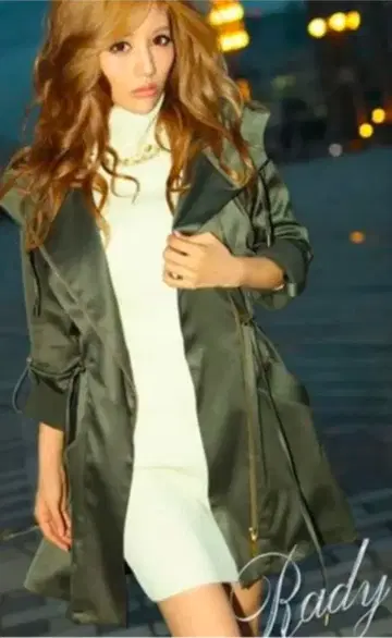 Rady 모즈 코트! 카키 미사용 새상품