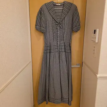 잉게보그 체크 무늬 반팔 롱 원피스