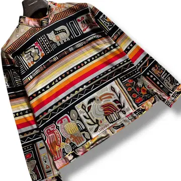 새상품급 레오나르 스포츠 올 패턴 하이넥 티셔츠 42 XL