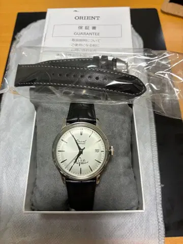 오리엔트 반비노 38 피넛 스누피 자동 와인딩 한정판