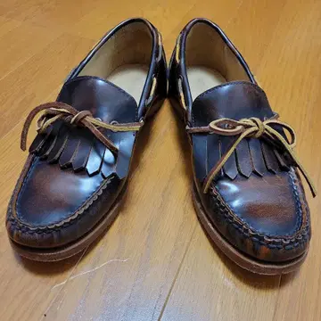 EASTLAND 모카신 데크 슈즈 브라운