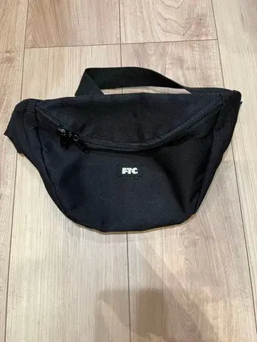 FTC 바디백 블랙