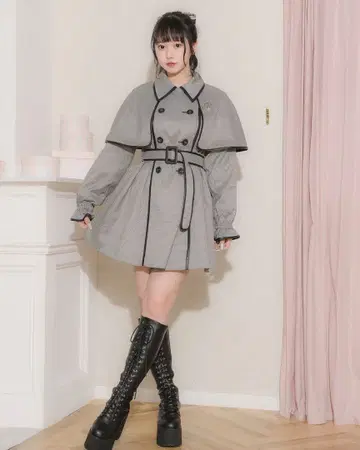 pium 케이프 포함 파이핑 트렌치코트