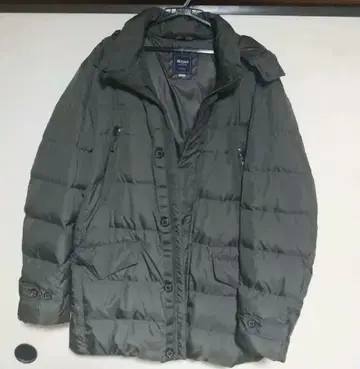 Kent 카키색 올리브 그린 다운 자켓