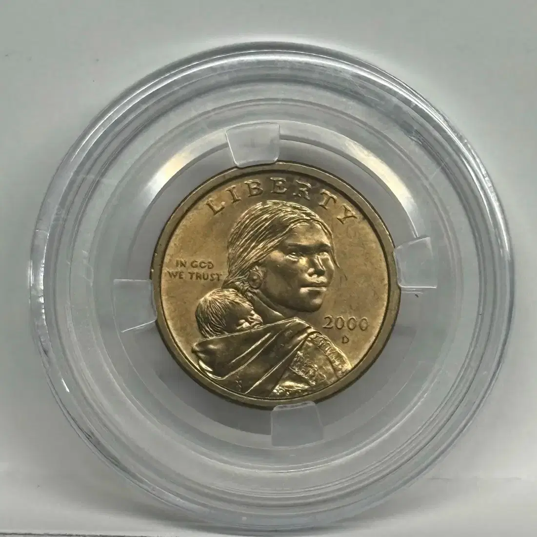 2000 D Saka Scissors and 1 Dollar Coin on Bunjang Global Site.