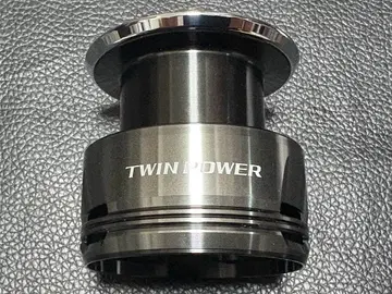 SHIMANO 24 트윈파워 4000XG 스풀