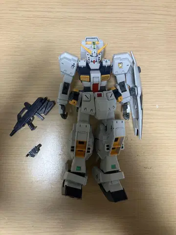 HGUC 헤이즐 개조 조립 완료