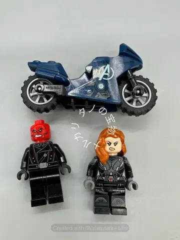 정품 레고 마블 블랙 위도우 레드 스컬 미니 피규어