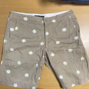 GENERAL SUPPLY 꽃무늬 숏팬츠 M
