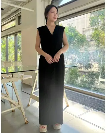 [emmi atelier] 벤츠 디자인 2way 원피스 블랙