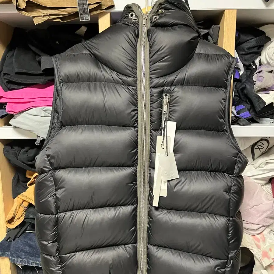 RICK OWENS | 릭오웬스 Rick Owens 22FW Gimp Padded Vest 52 #릭오웬스,#릭오웬스김프 on  Bunjang Global Site.