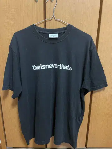 thisisneverthat 블랙 티셔츠