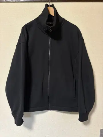 UNIQLO U 보아 맨투맨 트랙 자켓