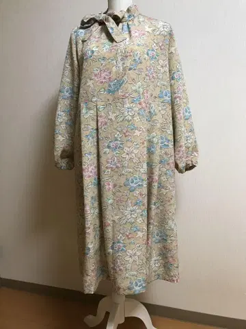 보우 칼라 루즈핏 원피스 기모노 리메이크 코몬 베이지