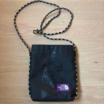 THE NORTH FACE 퍼플 라벨 블랙 사코슈