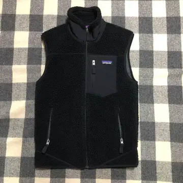 파타고니아 레트로X 베스트 올 블랙 Patagonia 구제 의류
