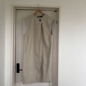ZARA 라이트 그레이 베스트 깔끔한