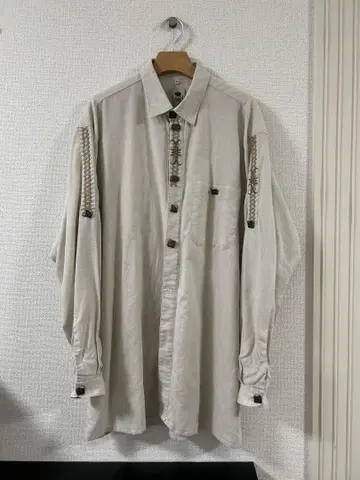 치로리안 셔츠