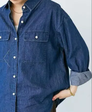 르.쿠르 블랑 펄 버튼 데님 셔츠