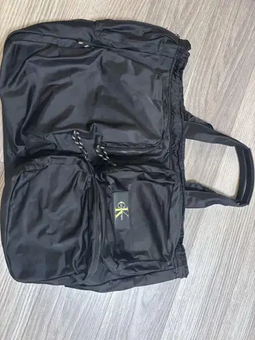 Calvin Klein 블랙 토트백