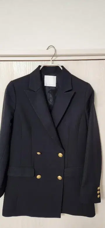 피크드 라펠 재킷