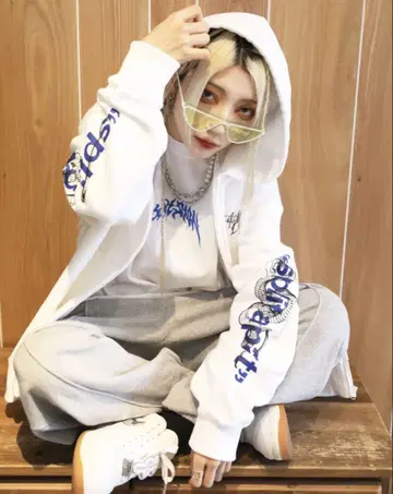 완판템 di:vision SHED ZIP HOODIE 지퍼 후드티 XL