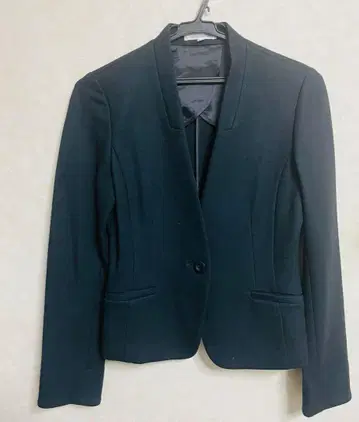 나라카뮤체 숏 기장 자켓