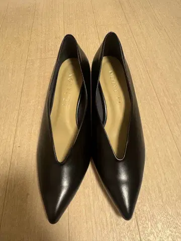 LE TALON 스틸레토 펌프스 24.5cm