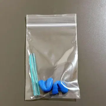 몬코레 지우(사토시)게코가용 검과 받침대만
