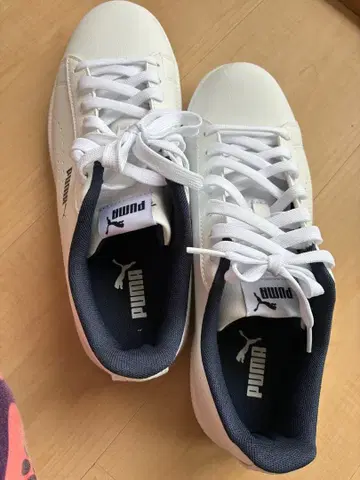 PUMA 스니커즈 화이트/네이비
