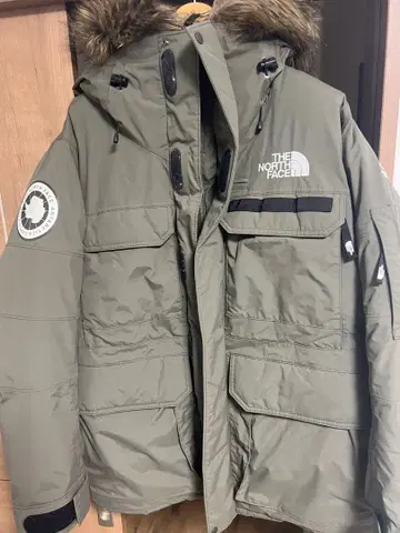 THE NORTH FACE 다운 자켓 올리브 그린